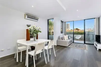 Image de St Leonards- Herb1 - Herbert Street - Approx. $ 775-$1075 per/week Tastefully Furnished and Designed St Leonards
