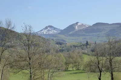 Image de Le Clos Mary au pied du Puy Mary idéalement situé pour la randonnée