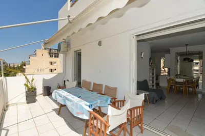 Image de Athens Sunny balcony top floor 1 bdr