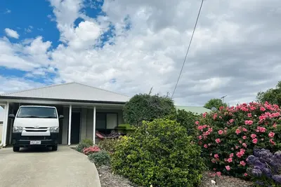 Image de CandE on Wheelton-Centrally Located Holiday Getaway Home in Kingscote!