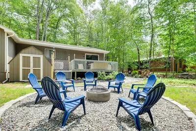 Image de Near Skiing & Hiking: Gouldsboro Home w/ Hot Tub