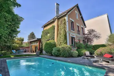 Image de Spécial Jo - Maison avec piscine à 15 min de Paris / 10 min de colombes