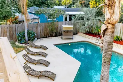 Image de Pool & Hot Tub Home w/ Game Room! 1 Mile to Beach!