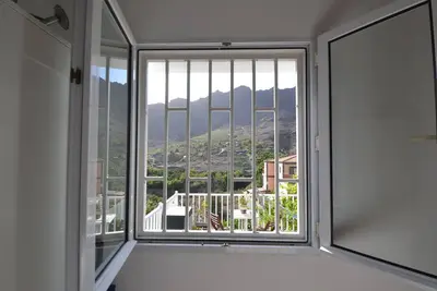 Image de Lovely apartment with enormous outside area in Mogan