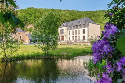 Image de Chateau Meuse - Vingt-quatre Chambres, Couchages 60