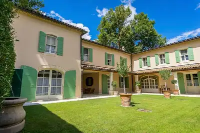 Image de Chateau Poesie - Seize Chambres, Couchages 29
