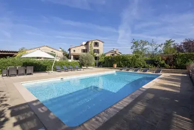 Image de Bastide Var - Cinq Chambres Villa, Couchages 10