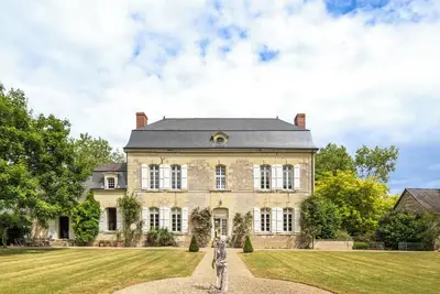 Image de Manoir Des Arts - Cinq Chambres Villa, Couchages 10