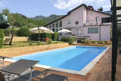 Image de Villa Dei Poeti - Six Chambres Villa, Couchages 16