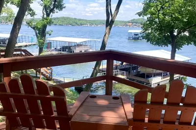 Image de Lakefront, 3 Bedroom House with Private Dock! Close to Bagnell Dam