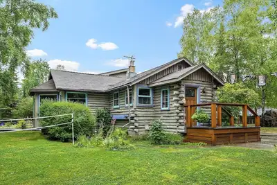 Image de The Fireweed House - Historic Custom Mural Home