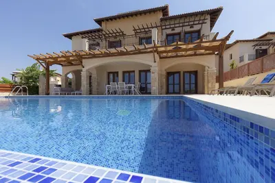 Image de Villa Ziki - Quatre Chambres Resort, Couchages 8