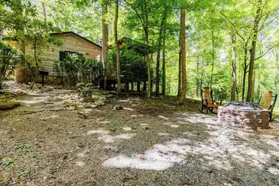 Image de Cub's Den: Beautifully Located, Cozy Cabin Surrounded by The Great Smoky Mountains
