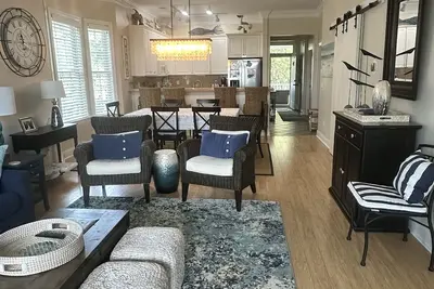 Image de Litchfield by the Sea marsh front condo with screened porch on Pawleys Island