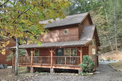 Image de Rocky Top Retreat: Newly Remodeled Cabin Only Minutes from Gatlinburg
