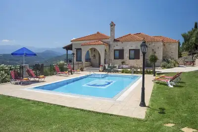 Villa Polemarchi Iris