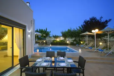 Image de Skouloufia Villas 1 - Trois Chambres Villa, Couchages 8