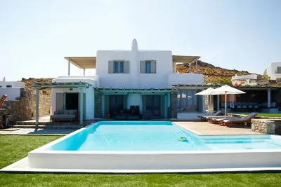Image de Villa Benediktos - Six Chambres Villa, Couchages 12