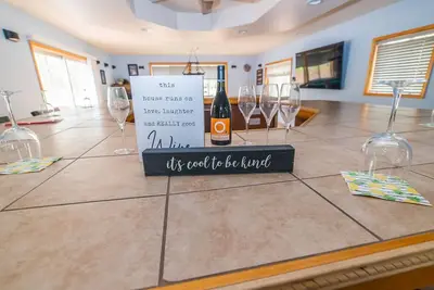 Image de ! New & Luxurious 5br 2. 5 Ba Villa On Towamensing Trail