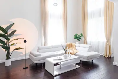 Image de Pasadena Luxury Smart New House 4b3. 5b w\/Theatres