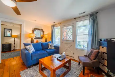 Image de The Historic Lovely Loft ~ Walk to Downtown Wilmington!