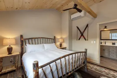 Image de 1 Bed\/1. 5 Bath Suite #7 at The Lodge | Minutes from Sunapee Harbor & Mt. Sunapee