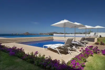 Image de New Stunning Ocean view 3 Bed/3 Bath Condo in Cabo San Lucas