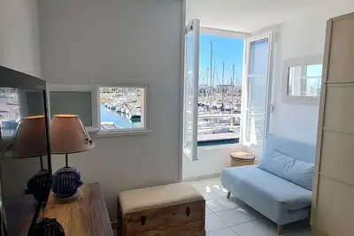 Image de Studio moderne sur le port du Crouesty pour 4 personnes Ă louer pour vos prochaines vacances