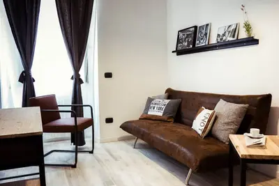 Image de Bmga | Stylish Industrial Termini 3Bdr Apartment