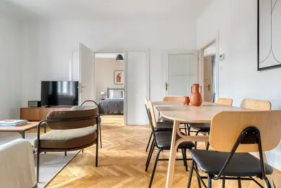 Image de Airy Hietzing 4br w\/ Community Garden & Private Terrace, by Blueground