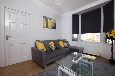 Image de Stylish and Comfortable Home Away From Home
