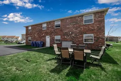 Image de Lovely 2 bedroom apartment with free parking