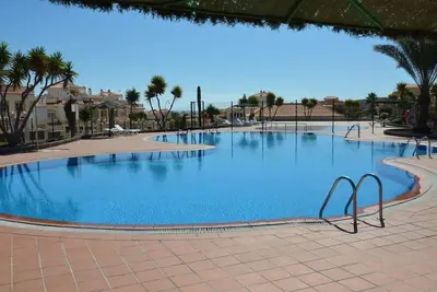 Image de Maison de vacances 'Fuerteventura Relax and Sea' avec vue sur mer, piscine partagée et Wi-Fi