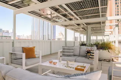 Sonder Ida | Two-Bedroom Apartment