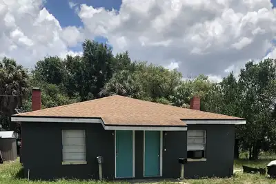 Image de Clean, Safe, Secure 2/1 Apartment in Historic Ybor City