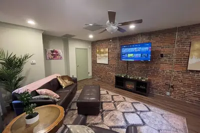 Image de Remodeled 1 Br in an historic neighborhood