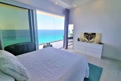 Image de Modern Penthouse Oceanfront 1 Bdr Condo /w Pool