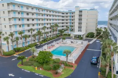 Image de Sandcastles 104 – Beachside Convenience & Comfort!