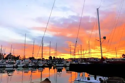 Image de Waterfront home, beautiful, serene, clean, pet friendly. Near Sf, Napa, & Kayaks