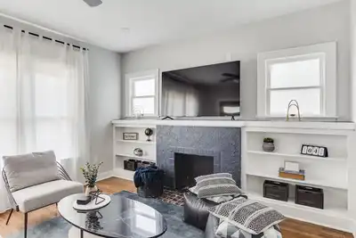 Image de ☀️Cheerful 3-bedroom home w/ free parking