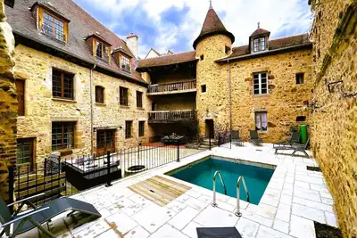Image de Sympathetically restored old school in a mediaeval village