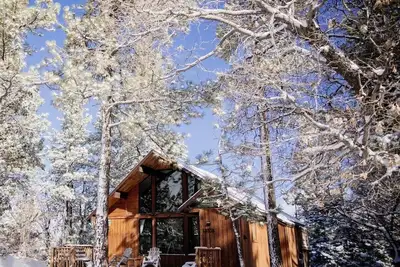Image de The Stargazer Chalet-Your Big Bear Experience with Ridgetop and Ski Slope Views!