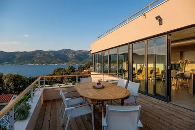 Image de Villa Heaven - Trois Chambres Villa, Couchages 6