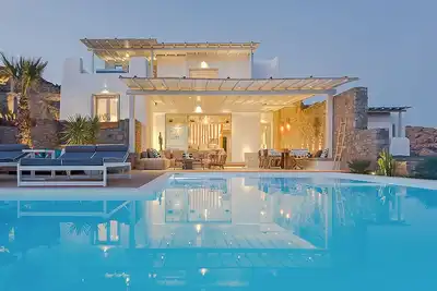 Image de Villa Ionas - Sept Chambres Villa, Couchages 14