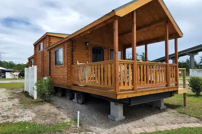 Image de Cabin: Lower Winter prices! Snowbirds Welcome! Bring your boat for fall fishing