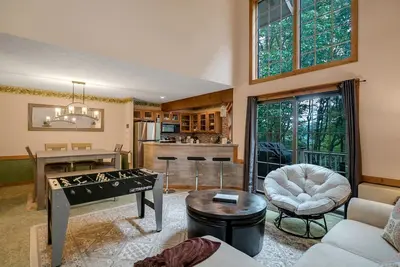Image de Wonderful Mountain Townhome in the Poconos.