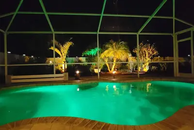 Image de Private Heated Pool; Healing Mineral Water Nearby