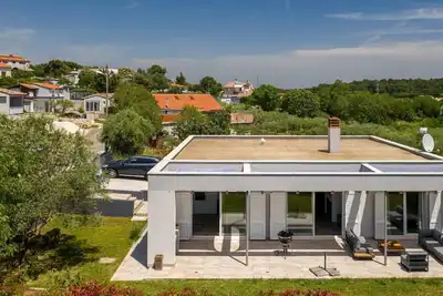 Image de Maison de vacances Vintijan pour 1 - 6 personnes avec 3 chambres à coucher - Maison de vacances