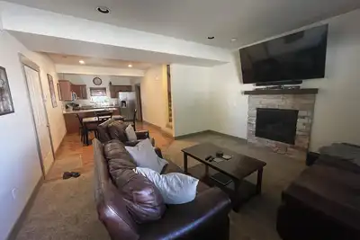 Image de Convenient and Comfy Condo in Whitefish with hot tub access