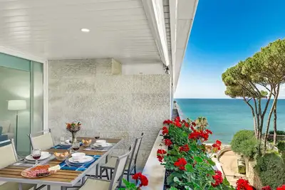 Image de All About Marina Mariola